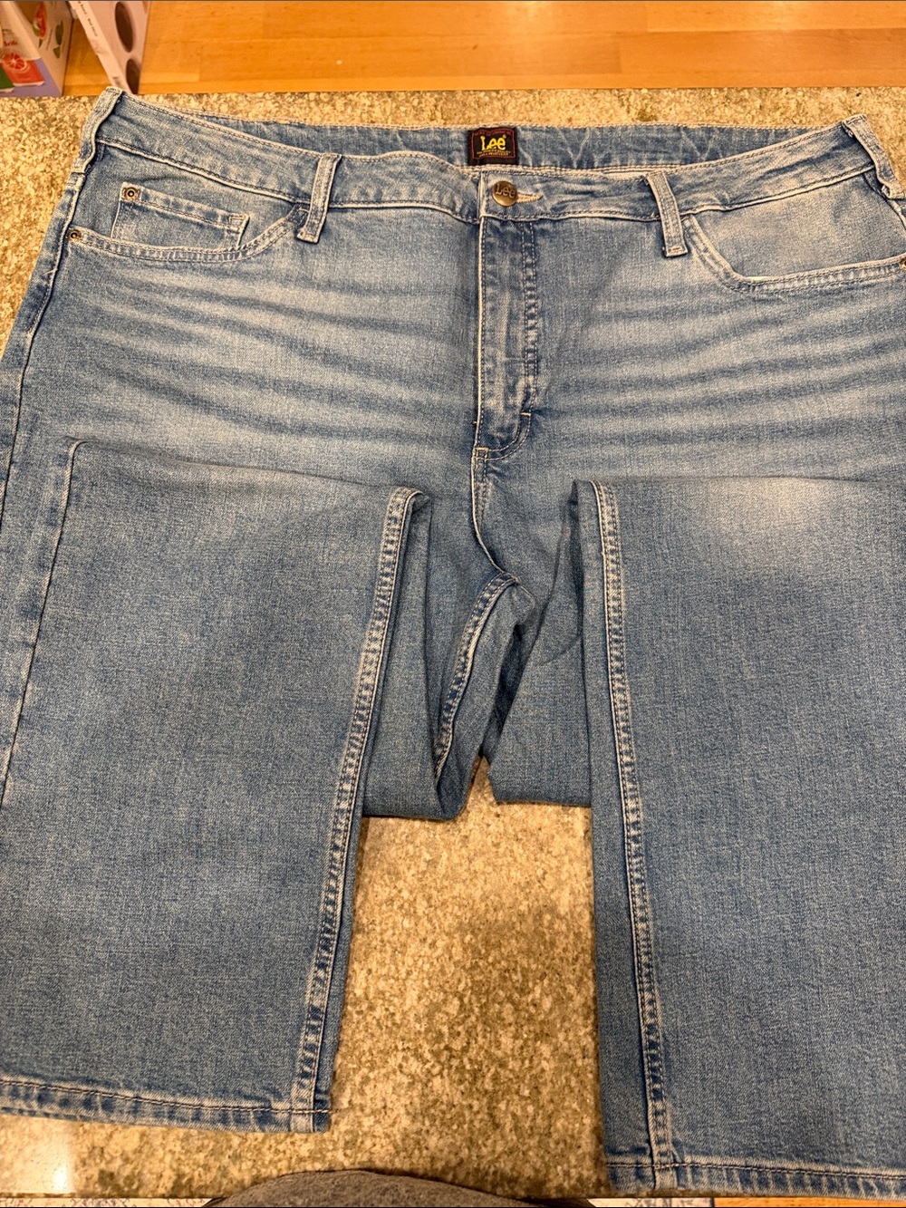 NWT Lee Women's Light Wash Midrise Straight Leg Jeans Size 22 M Length